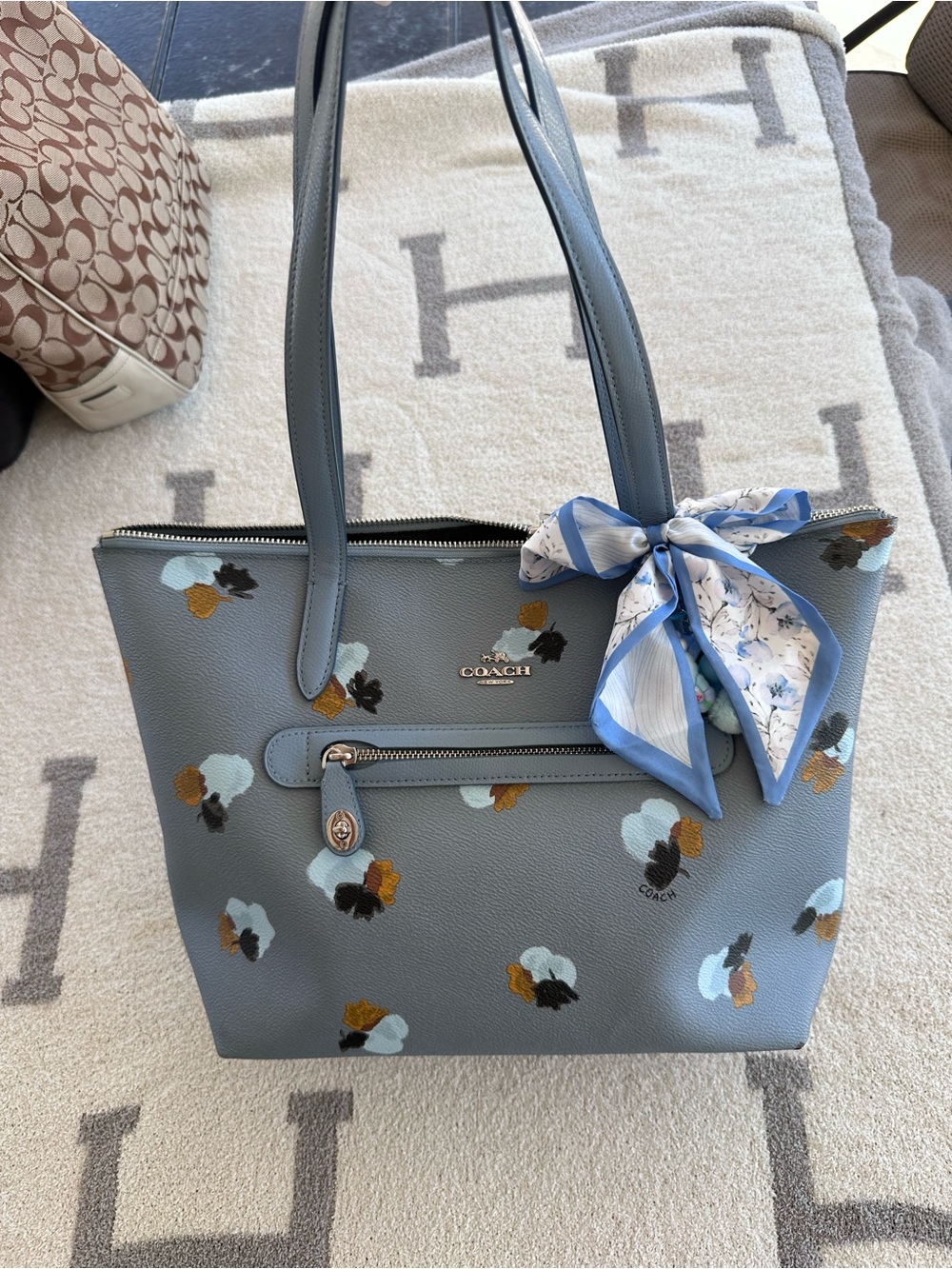 Coach Floral Print Leather Tote Bag in Light Blue 2016 Coach Taylor tote - Picture 3 of 16